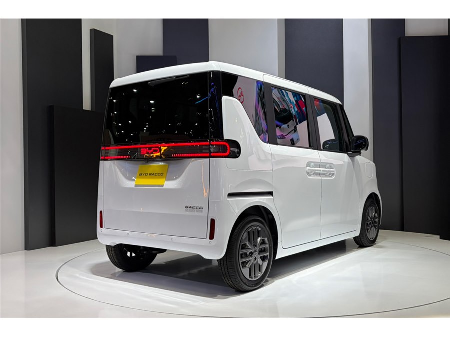 価格.com - BYDが新型軽EV「ラッコ」を世界初公開 PHEV「シーライオン6」の日本導入も発表【ジャパンモビリティショー2025】