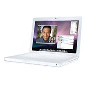 [MacBook 2000/13.3 ホワイト MB881J/A] Core 2 Duo 2.0GHz/GeForce 9400M/2GBメモリー/120GB HDDを備えた13.3型液晶搭載MacBookホワイト。販売価格は114,800円〜