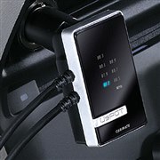 [UsPOT UP103] iPod Dock�R�l�N�^�[�ڑ��ɑΉ������ԍڗpFM�g�����X�~�b�^�[�i�����R���t���j�B���i�̓I�[�v��
