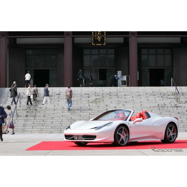フェラーリ・ジャパンが12日、日本発売を開始したフェラーリ『458スパイダー』の特徴の一つとして、車速が2...