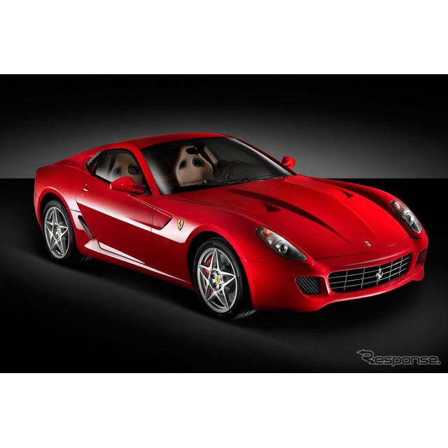 3月、スイスで開催されるジュネーブモーターショー12。フェラーリが同ショーにおいて、『599』の後継車を初...