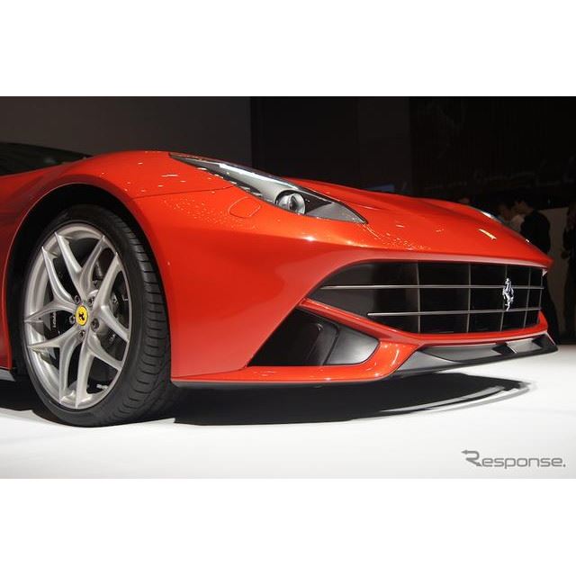 フェラーリ F12ベルリネッタの価格・新型情報・グレード諸元 価格.com