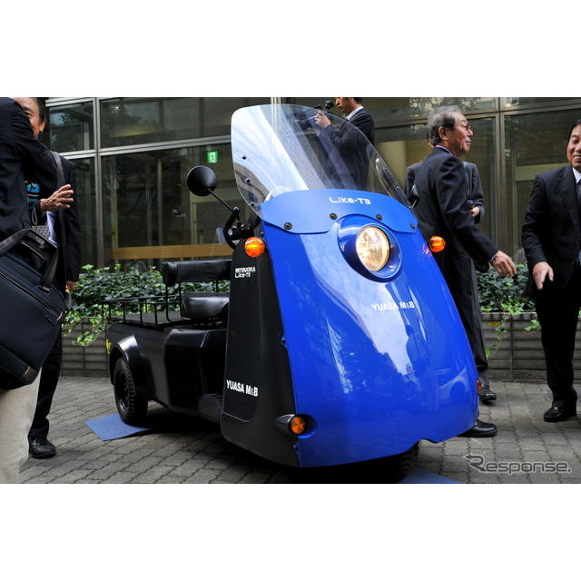 光岡自動車は、ユアサ M&Bと共同開発したオリジナル3輪電気自動車『雷駆（ライク）-T3』を10月18日より発売...