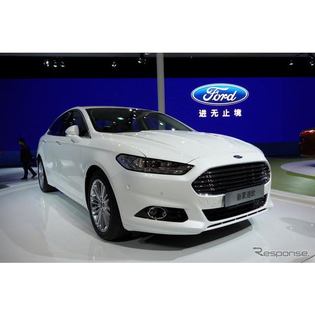 米国の自動車大手、フォードモーターは4月20日、中国で開幕した上海モーターショー13において、中国向けの...