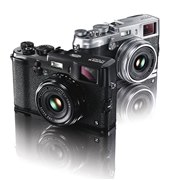FUJIFILM X100S �u���b�N ���~�e�b�h�G�f�B�V�����ƃV���o�[���f��