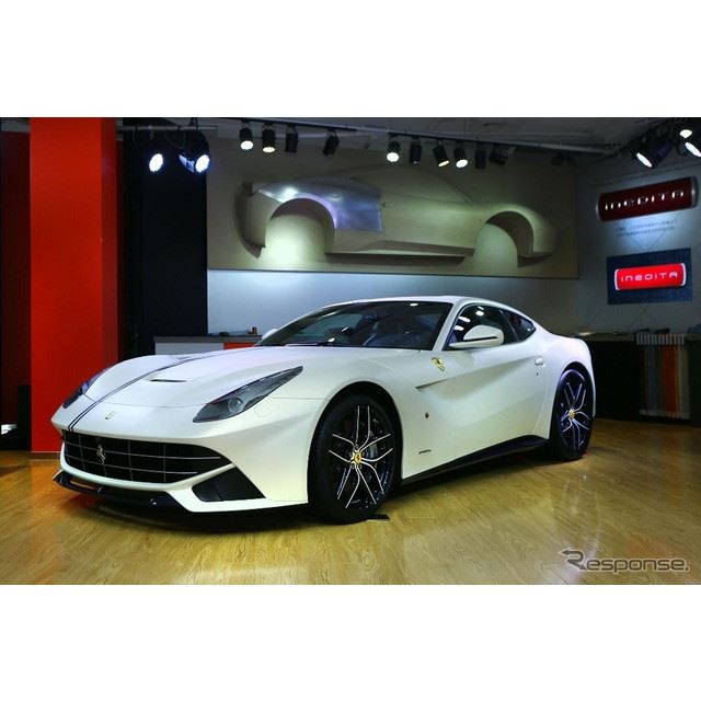 フェラーリ F12ベルリネッタの価格・新型情報・グレード諸元