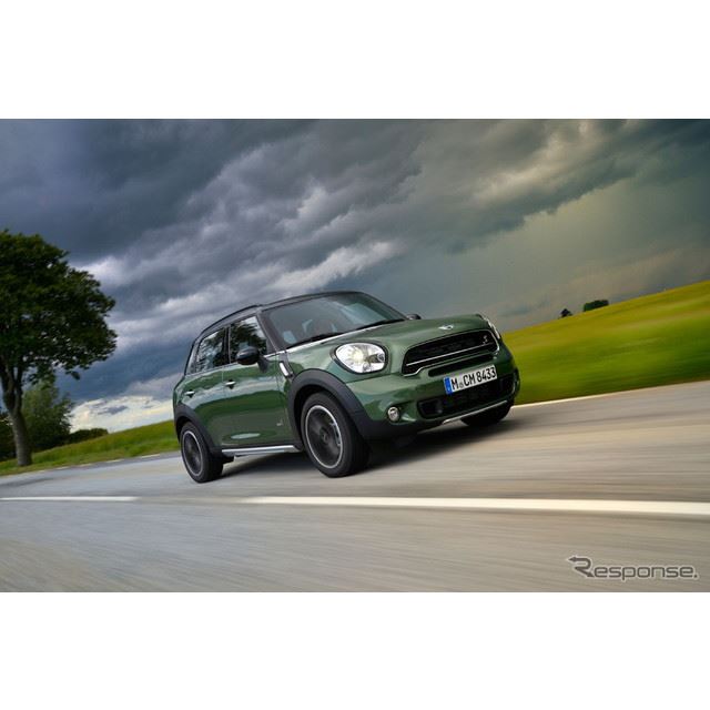 ミニ Mini Paceman ペースマン 価格 新型情報 グレード諸元 価格 Com