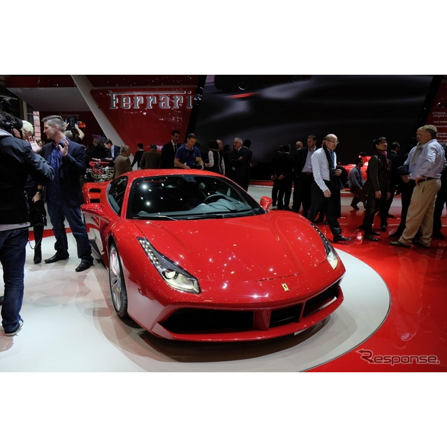 イタリアのスーパーカーメーカー、フェラーリは3月3日、スイスで開幕したジュネーブモーターショー15におい...