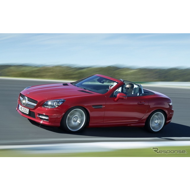 ドイツの高級車、メルセデスベンツは4月7日、欧州向けの『SLK』に2015年モデルを設定した。
　2015年モデ...
