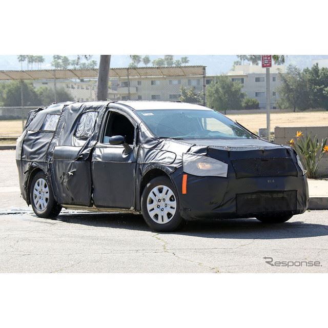 クライスラー ボイジャー 価格 新型情報 グレード諸元 価格 Com