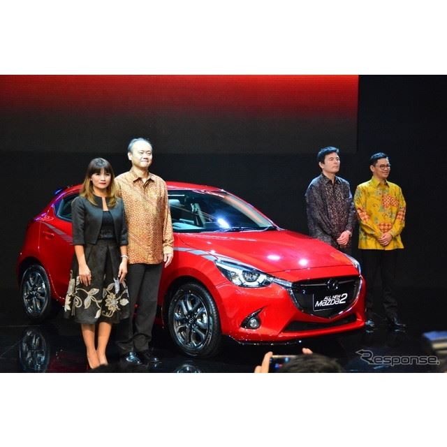 2015年8月20日に開幕した「ガイキンド インドネシア国際オートショー（GIIAS）2015」にて、マツダは2台の限...