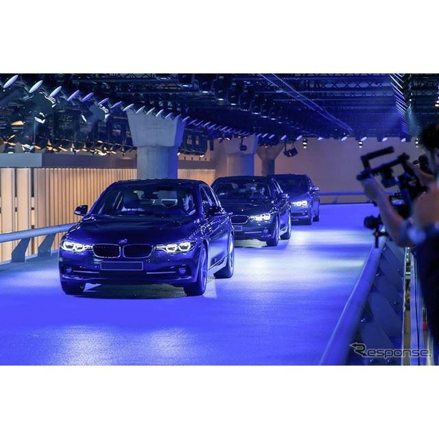 ドイツの高級車メーカー、BMWは9月15日、ドイツで開幕したフランクフルトモーターショー15において、改良新...