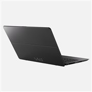 VAIO Z �t���b�v���f��