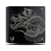 PS4トップカバー「龍が如く6 命の詩。」を取り付けたPS4本体