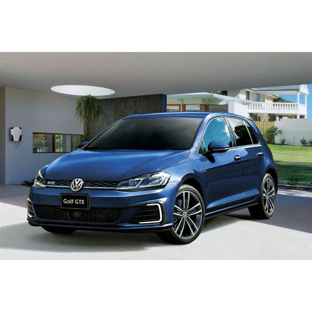 �t�H���N�X���[�Q�� �O���[�v �W���p����2017�N10��19���A�v���O�C���n�C�u���b�h�ԁu�S���tGTE�v�̃}�C�i...