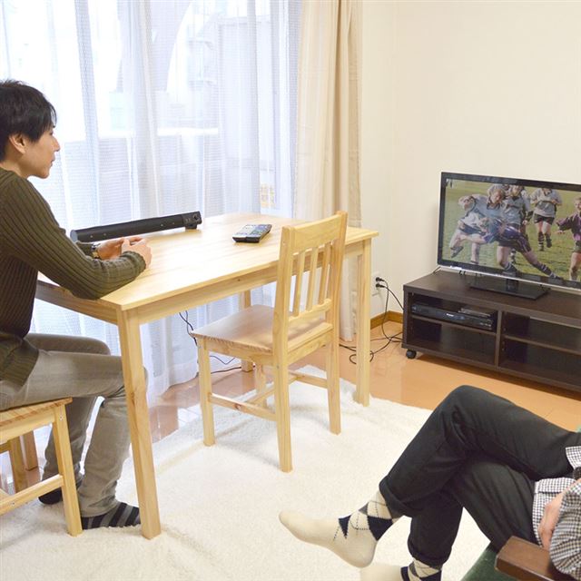 4 980円 テレビの音を離れた場所で楽しむ壁掛け対応サウンドバースピーカー 価格 Com