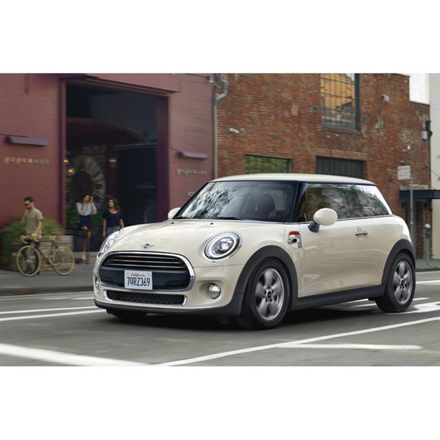 在庫あり 即出荷可 One Mini 値下げ Bmw 5mt グリーン ミニワン 外国自動車本体 Williamsav Com