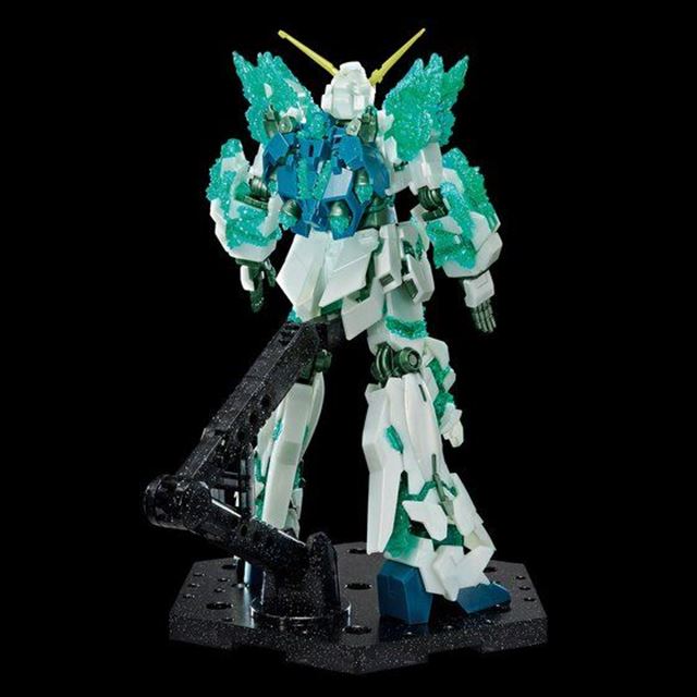 ガンダムベース限定ガンプラ Hg ユニコーンガンダム 光の結晶体 がプレバンで発売 価格 Com