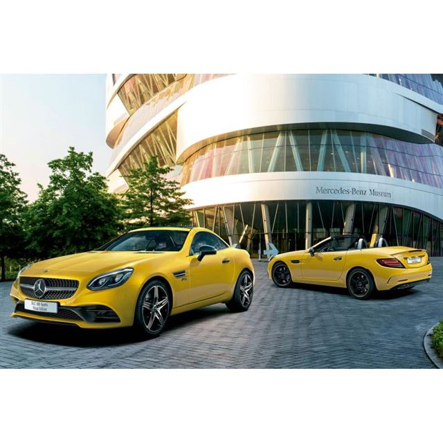 メルセデス・ベンツ日本は2019年6月28日、オープントップモデル「メルセデス・ベンツSLC」に特別仕様車「フ...