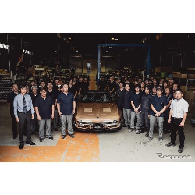 光岡自動車は7月23日、創業50周年記念モデルの新型車『ロックスター』のラインオフセレモニーを実施。初号...