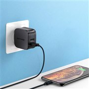 RAVPower�AUSB A�|�[�g��2���ڂ����R���p�N�g�[�d��uRP-PC121�v