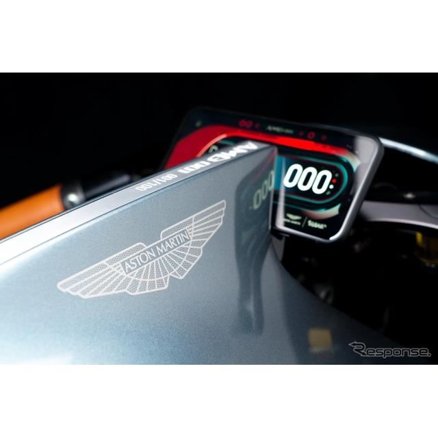 アストンマーティン初の二輪車 Amb 001 Eicma 19 価格 Com
