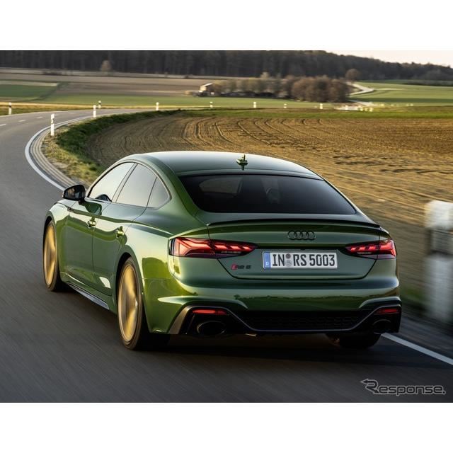 �A�E�f�B�́A���ǐV�^�wRS5�X�|�[�c�o�b�N�x�iAudi RS 5 Sport Back�j�����B�s��Ŕ�������Ɣ��\�����B�h...