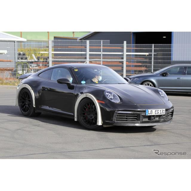 謎のポルシェ『911』開発車両を、ニュルブルクリンク付近でスクープサイト「Spyder7」のカメラが捉えた。
...