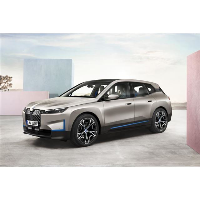 Bmwが新型電気自動車 Ix の予約注文受け付けをオンラインで開始 価格 Com