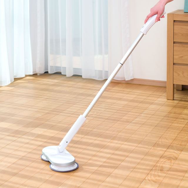 CCP、1分間に150回転するツインヘッド搭載「コードレス回転モップクリーナー Neo＋」