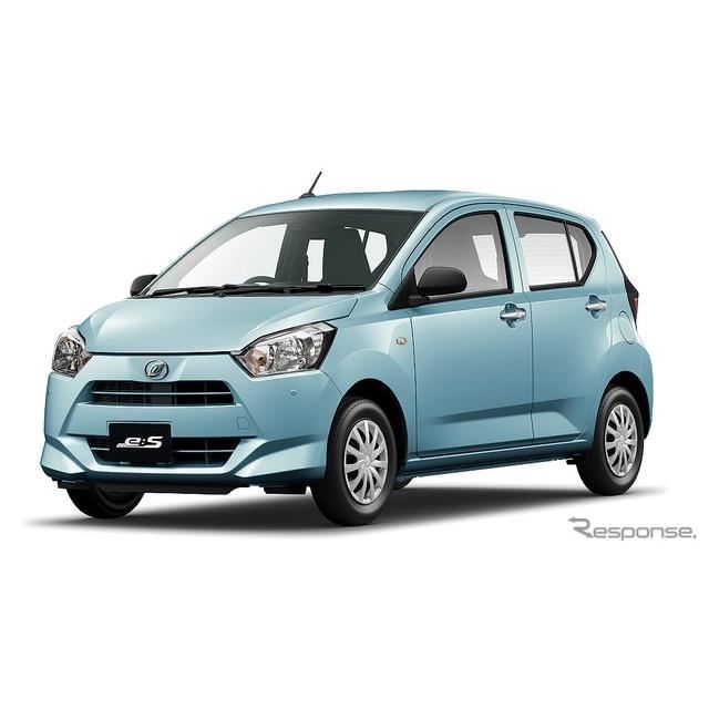 全座席分のマット ダイハツ ミラ イース 2017.05-2020. 2WD 軽量カジュアル ストライプベージュ | 全座席分のマット ダイハツ ミラ イース 2017.05-2020. 4WD