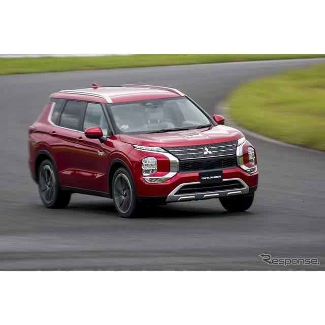 三菱 アウトランダーphev 2013年モデルの価格 グレード一覧 価格 Com