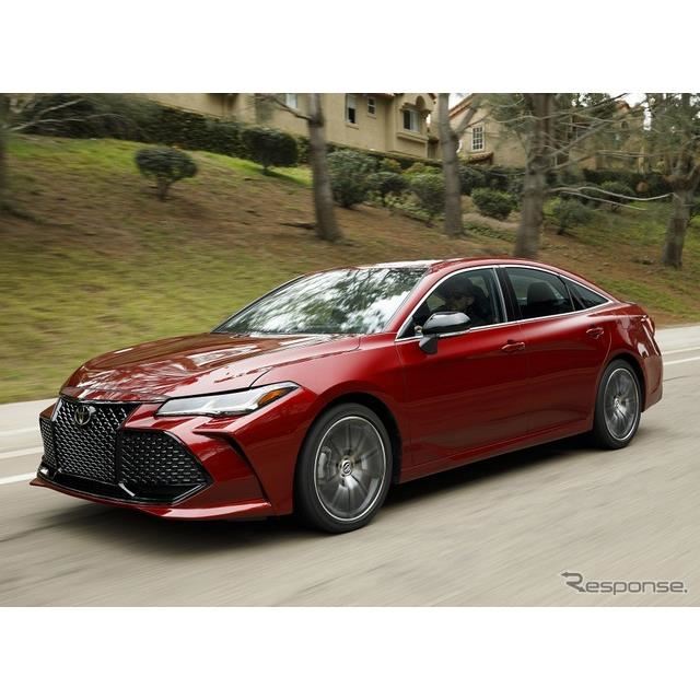 トヨタ自動車の米国部門は12月23日、2022年モデルの『アバロン』（Toyota Avalon）に、スポーティグレード...