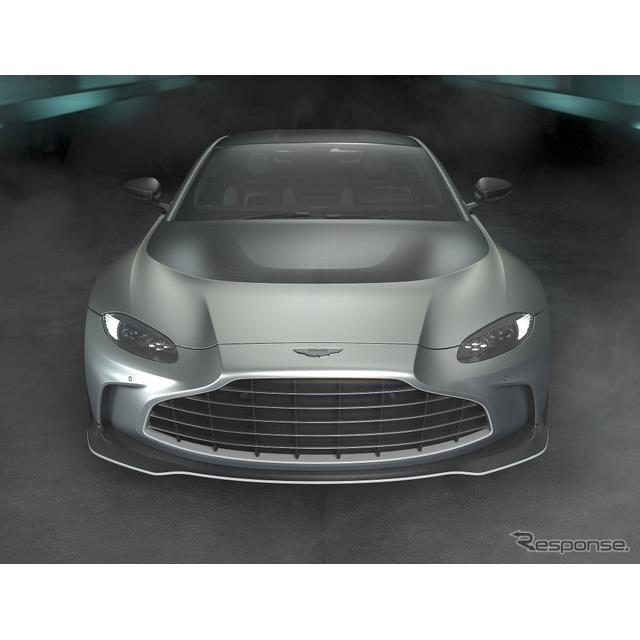 アストンマーティンは3月16日、新型『V12ヴァンテージ』（Aston Martin V12 Vantage）を欧州で発表した。世...