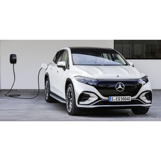 メルセデスベンツは8月9日、新型EV『EQS SUV』（Mercedes-Benz EQS SUV）の受注を欧州で開始した。スポーテ...