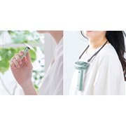 左から、「Toffy ティーニィファン FN11」「Toffy 3WAYアロマハンディファン FN13」