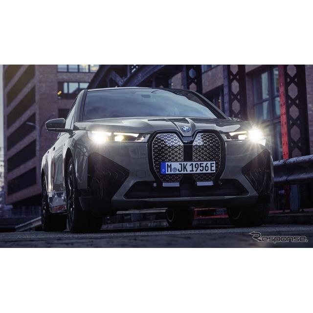 BMWは5月4日、大型電動SUV『iX』の高性能な「M」モデル「iX M60」を5月16日、フランスで開幕する「第76回カ...