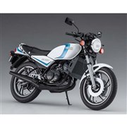 ハセガワ 1/12 ヤマハ RZ350 (4U0)(1981) BK15 (模型) 価格比較 - 価格.com