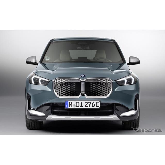 BMWは9月5日、小型SUVの『X1』新型のEV『iX1』に、エントリーグレードとして「eDrive20」グレードを欧州で...