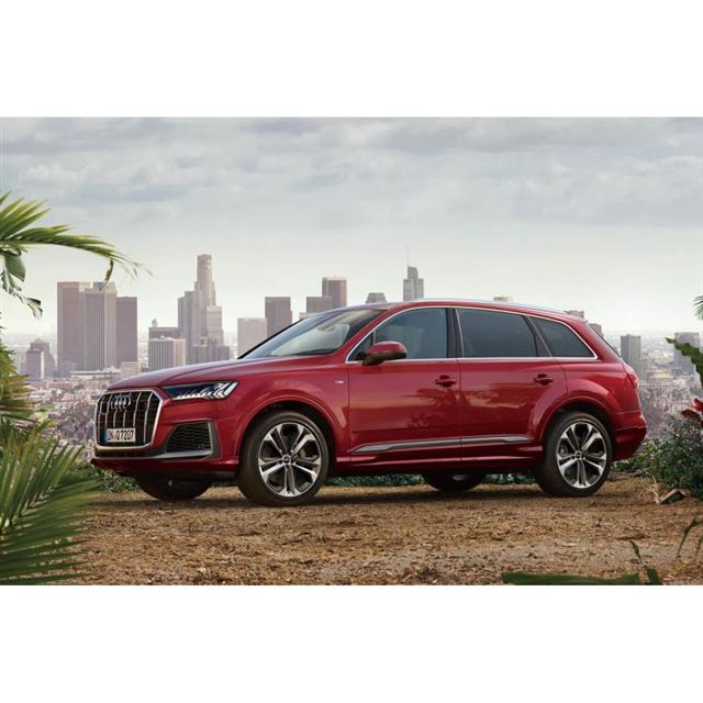 アウディ?Q72016-2020新型ランニングボードドアサイドステップタイプ新品 アウディ Q72016-2020新型ランニングボードドアサイドステップタイプ