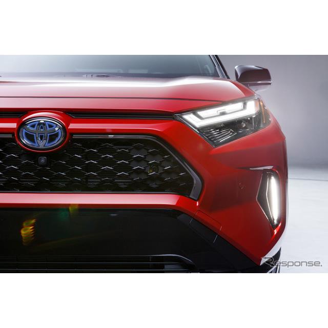 トヨタ自動車（Toyota）の米国部門は10月17日、SUV『RAV4』のプラグインハイブリッド車（PHEV）、『RAV4プ...