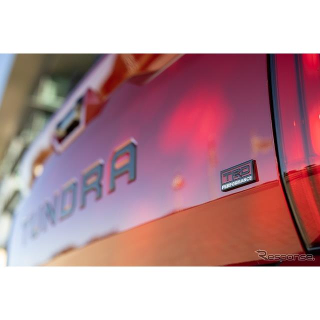 トヨタ自動車の米国部門は10月31日、大型ピックアップトラック『タンドラ』（Toyota Tundra）に「TRDパフォ...