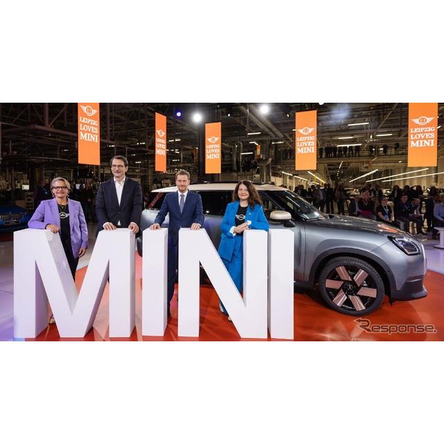 MINIは11月10日、小型SUV『カントリーマン』（日本名：MINI『クロスオーバー』に相当）の新型の生産を、BMW...