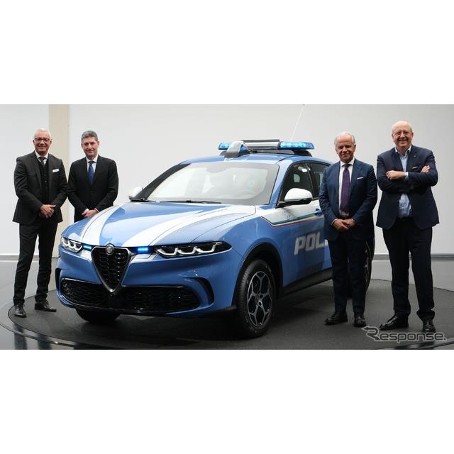 アルファロメオは11月29日、新型SUV『トナーレ』（Alfa Romeo Tonale）のハイブリッドが、イタリア国家警察...