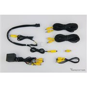 �����N��70�p�A�s�̃i�r�^���j�^�[�Ɍ������Ă������J�������g���郊�A�J�����ڑ��A�_�v�^�[�uRCA042N�v����