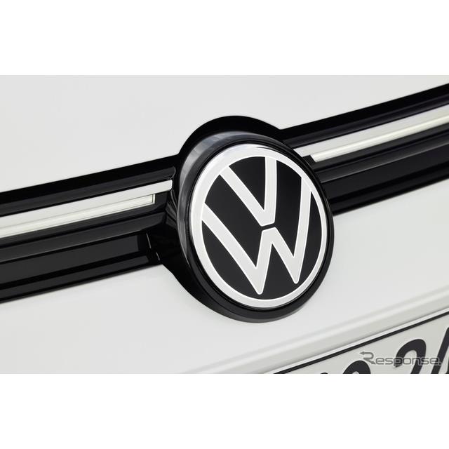 フォルクスワーゲンは4月12日、ドイツ・ヴォルフスブルク工場において、改良新型『ゴルフ』（Volkswagen Go...