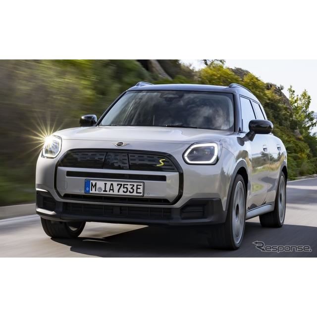 MINIは7月1日、小型SUV『カントリーマン』新型のEVの新写真を公開した。高性能仕様の「カントリーマンSE AL...
