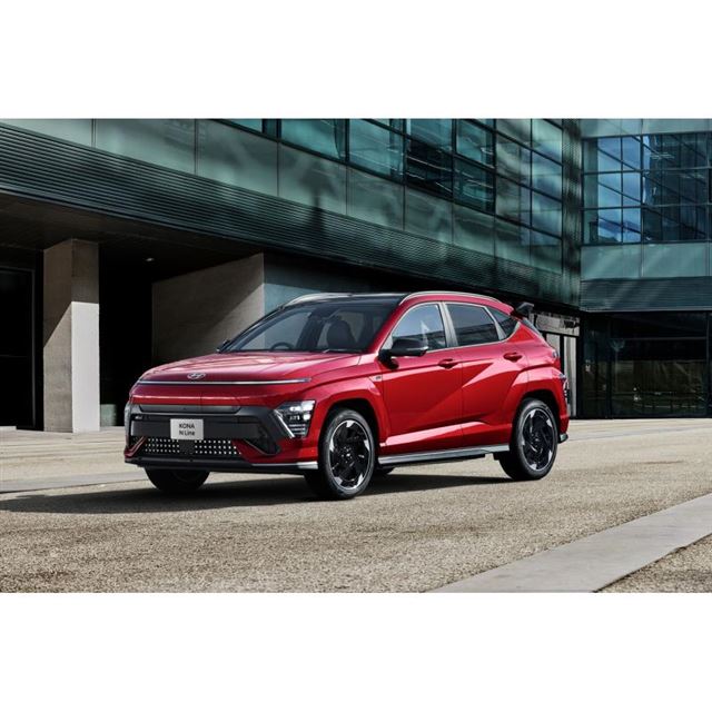 ヒョンデ モビリティー ジャパンは2024年8月23日、コンパクトSUV「コナ」のモデルラインナップに新グレード...