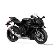 ウイングレットが特徴のヤマハ YZF-R1 レースベース車（2025年モデル）