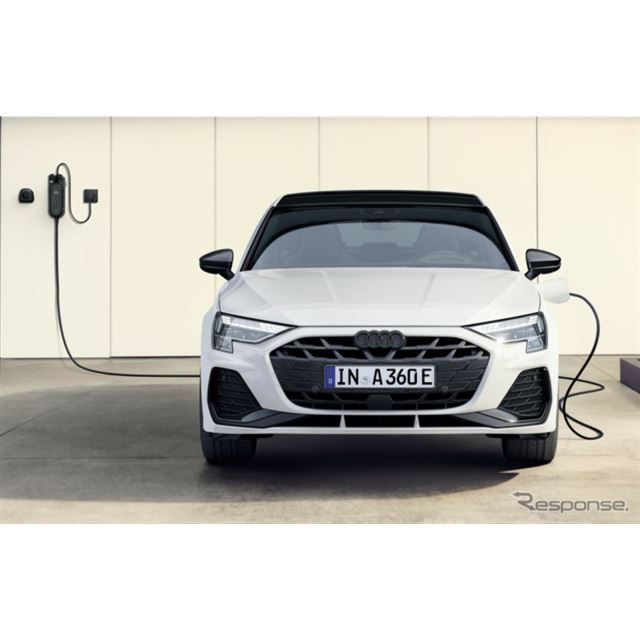 アウディは、『A3』シリーズのプラグインハイブリッド（PHEV）、『A3スポーツバックTFSI e』の改良新型を欧...